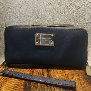 Michael Kors Navy Wallet Jet Set Continental